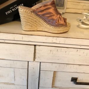 Kenneth Cole Sandals